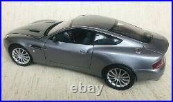 1/12 Kyosho KY08603S James Bond 007 Aston Martin Vanquish from Die Another Day
