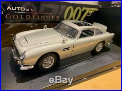 1/18 Autoart Aston Martin DB5 with weapons Bond Version Goldfinger Rare Diecast