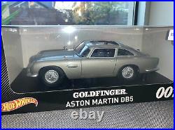 1/18 Hotwheels James Bond Goldfinger Aston Martin DB5