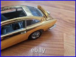 1/24 Scale Franklin Mint Classic James Bond 007 Aston Martin Db5 Gold Car