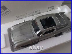 124 Danbury Mint ASTON MARTIN DB5 JAMES BOND 007 SILVER BIRCH BOXED DIECAST CAR