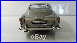 1964 Aston Martin DB5 James Bond Goldfinger Movie Diecast Metal Model Car Figure