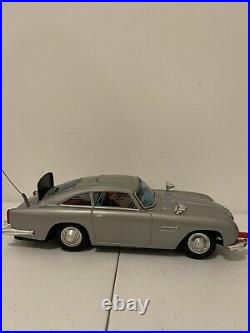 1966 Vintage James Bond 007 Aston Martin DB5 Vehicle