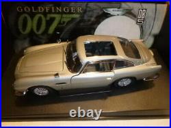AutoArt Aston Martin DB5 James Bond Goldfinger
