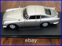 AutoArt James Bond Collection 007 Goldfinger 70020 Aston Martin DB5 Car 118 Sil