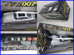 Autoart 118 Aston Martin DB5 007 James Bond Ejector Seat Weapons Toy Car Model
