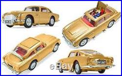 CORGI CC04204G Aston Martin DB5 diecast model road car GOLD 007 BOND GOLDFINGER
