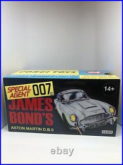 Corgi, 007, Bond, Aston Martin D. B. 5 2014 Collectible-Brand New