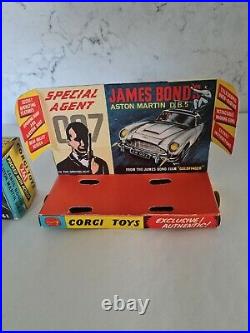 Corgi 261 James Bond Aston Martin Boxed all Original