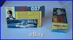 Corgi 261 James Bond Gold Aston Martin DB5 With Original Box & Inner