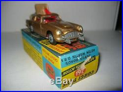 Corgi 261 James Bond Goldfinger Original car, box, accessories very nice set