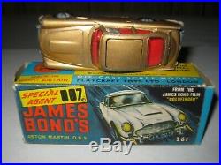 Corgi 261 James Bond Goldfinger Original set excellent condition, no badge