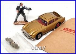 Corgi 40201 007 Aston Martin DB5 & Oddjob Figure James Bond Diecast Model Car
