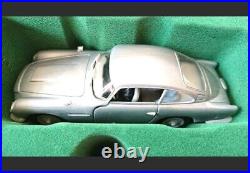 Corgi CC99195 James Bond Casino Royale Aston Martin DB5 & DBS Ltd Edition of 300