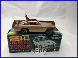 Corgi Toys 261 James Bond Aston Martin
