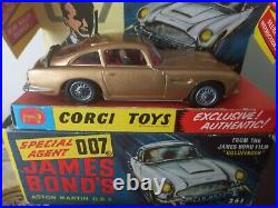Corgi Toys 261 James Bond Aston Martin DB5 1965 Boxed with all Extras Original