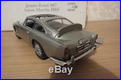 Danbury Mint 1/24th James Bond 007 Aston Martin Db5 diecast metal model RARE