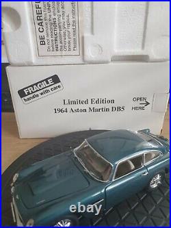 Danbury Mint Aston Martin Db5 Aegean Blue Model Boxed