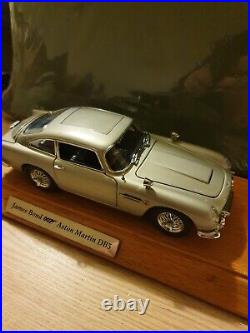 Danbury Mint Aston Martin Db5 James Bond Silver Birch Model Boxed