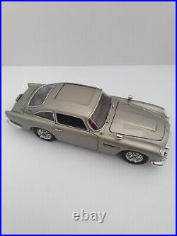 Danbury Mint Aston Martin Db5 James Bond Silver Birch Model With Plinth &cover