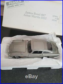 Danbury Mint Aston Martin James Bond Silver Birch Db5