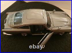 Danbury Mint Aston Martin James Bond Silver Birch Db5