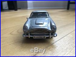 Danbury Mint James Bond 007 Aston Martin DB5 1/24 scale model car damaged