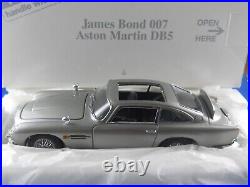 Danbury Mint James Bond 007 Aston Martin DB5 124 Diecast Silver