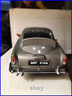 Danbury Mint James Bond 007 Aston Martin DB5 NIB Never Displayed 124 Seat/roof