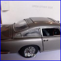 Danbury Mint James Bond 007 Aston Martin DB5 Silver Boxed