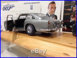 Danbury Mint James Bond Aston Martin DB5 Goldfinger Spy Car 124 MIB