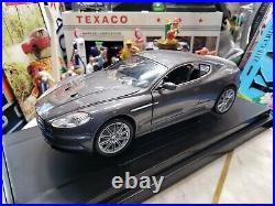 ERTL 1/18 RC2 Joyride James Bond Casino Royale Aston Martin DB5 BEAUTIFUL CAR