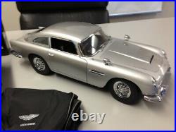 Eaglemoss James Bond Aston Martin DB5 1/8 Scale with magazine 1-86 Very Rare