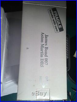 JAMES BOND 007 ASTON MARTIN DB5 Danbury Mint- with FULL Paperwork in box