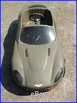 James Bond 007 Aston Martin Db-5 Large Pedal Car 7up Soda High Miles