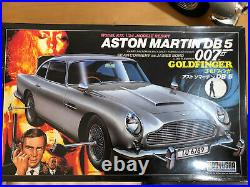 James Bond 007 Aston Martin Goldfinger Model Kit DOYUSHO 124