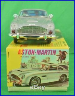 James Bond 007 Secret Agent's Aston-Martin DB5 Action Car NiB
