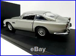 James Bond's ASTON MARTIN DB5 from GOLDFINGER in 1/18 by AutoArt with Display