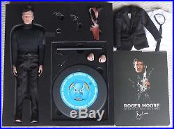 James bond 007 roger moore did dragon figure hot toys aston martin corgi 12 1/6
