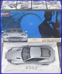 KYOSHO 1/12 ASTON MARTIN V12 VANQUISH 007 BOND CAR Silver Aston Martin Vanqu
