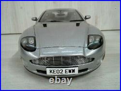 Kyosho Aston Martin V12 Vanquish 007 Bond Car 1/12 No Box