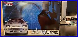Kyosho James Bond 007 Aston Martin V12 Vanquish 112 Diecast