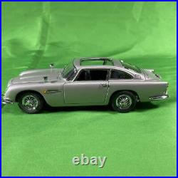 Rare Danbury Mint 1 24 Aston Martin DB5 007 Bond Car With Fun Gimmick With