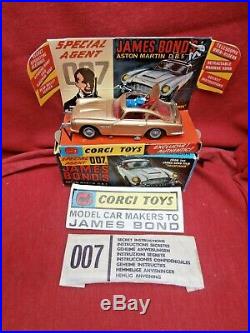 Vintage Corgi Toy 261 The James Bond Aston Martin D. B. 5